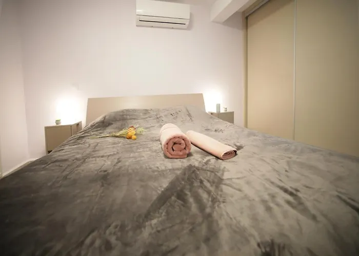 Cozy Like Kastoria